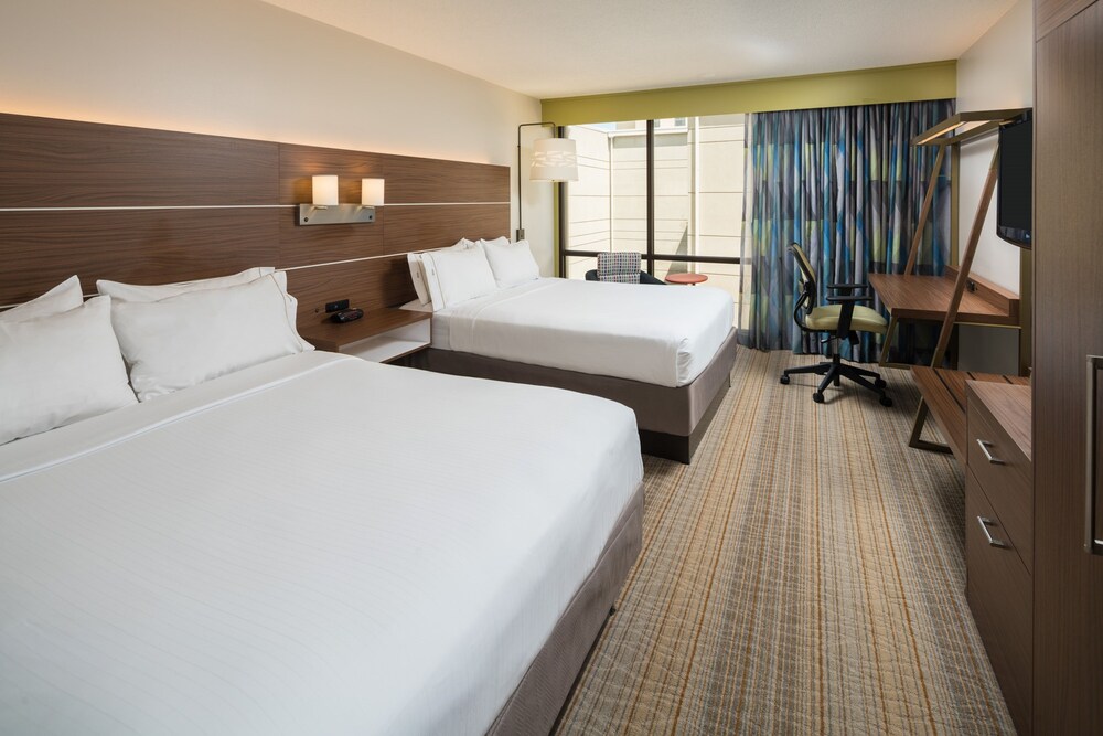 Holiday Inn Express Springfield by IHG - photo 8