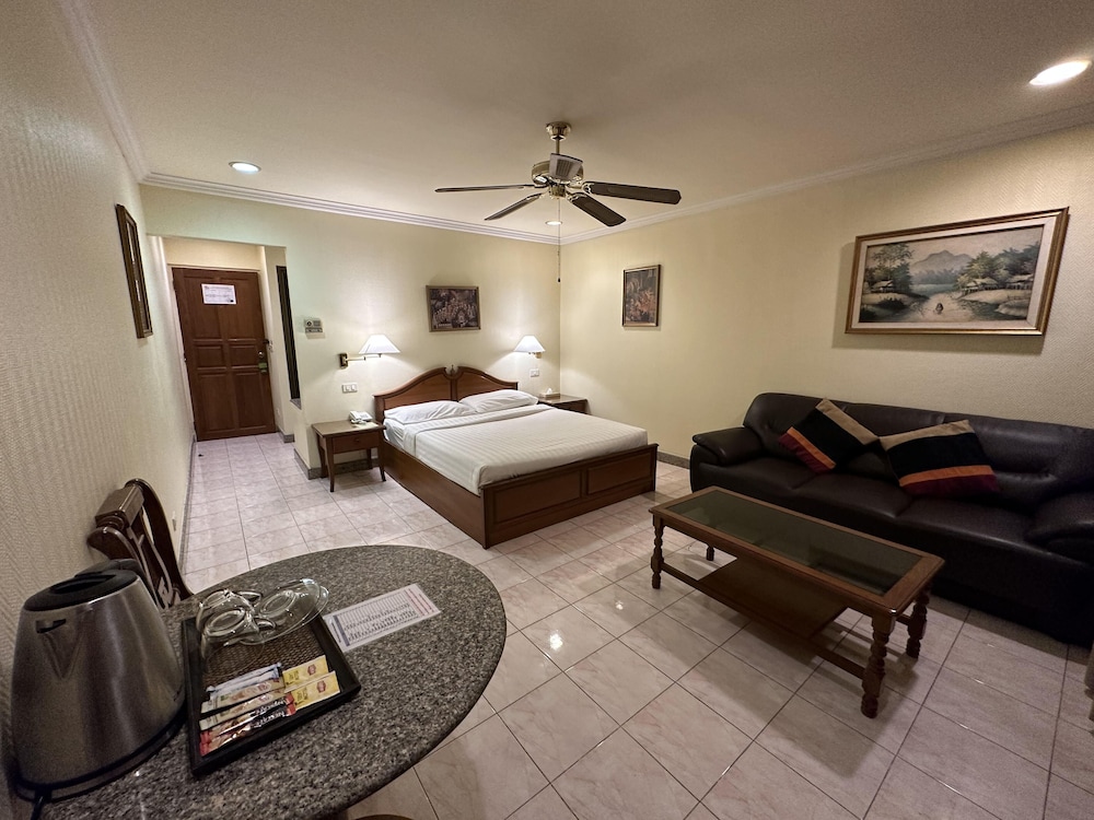 Copa Hotel - carbon neutral hotel in Pattaya