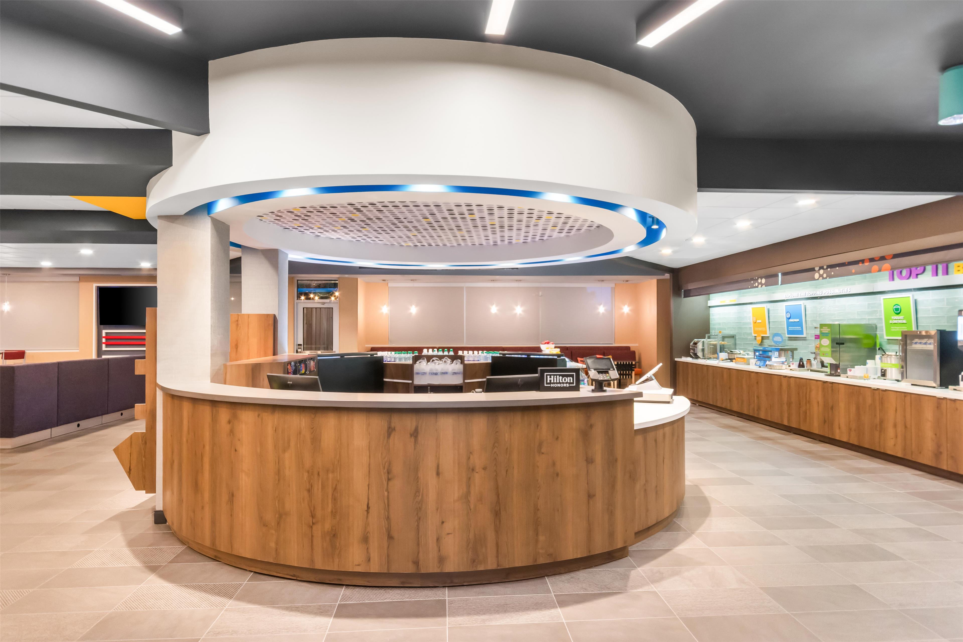 Tru by Hilton Pensacola I 10 North Davis Highway - photo 9