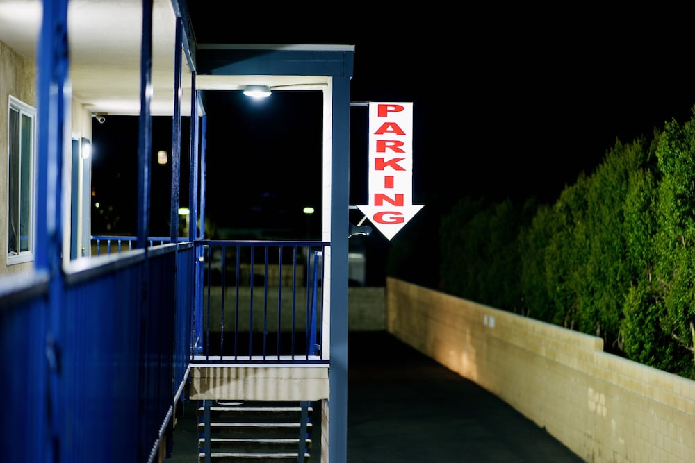 Red Carpet Motel - photo 11