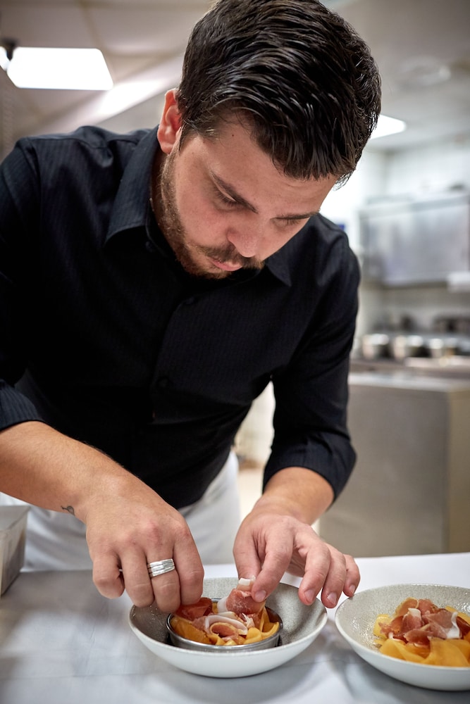 מזון ומשקאות