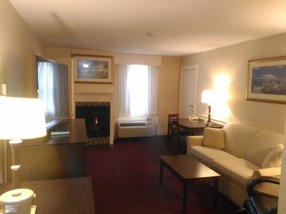 Fireside Inn & Suites Portland - photo 13