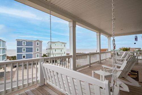 Pier Walker by Oak Island Accommodations - photo 13