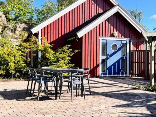 Lagenhetshotell Varvet in Elloes, Sweden