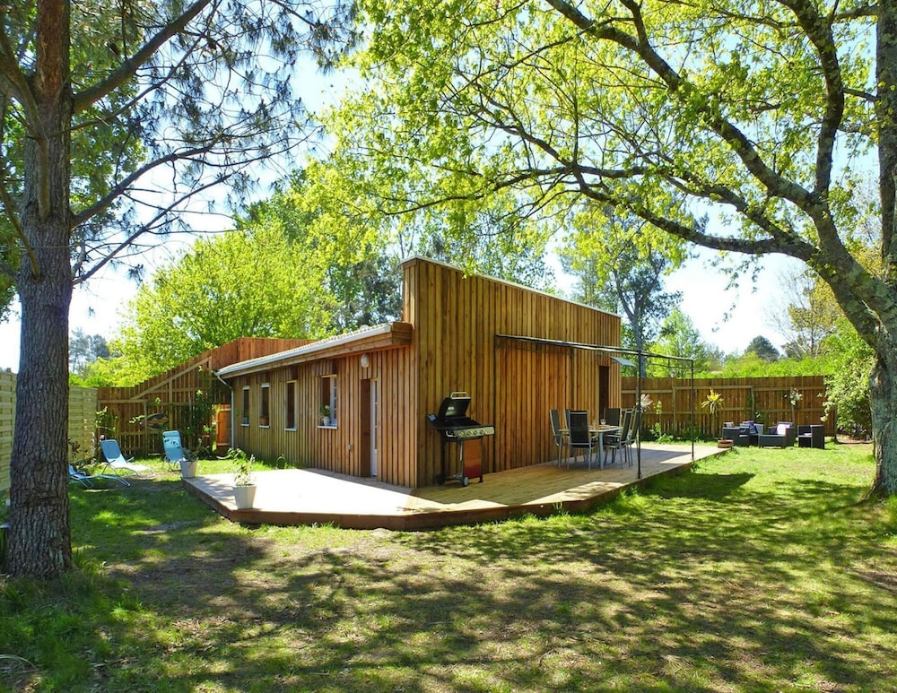 Holiday Home Le Porge — 4-Star Luxury Hotel in Le Porge, France
