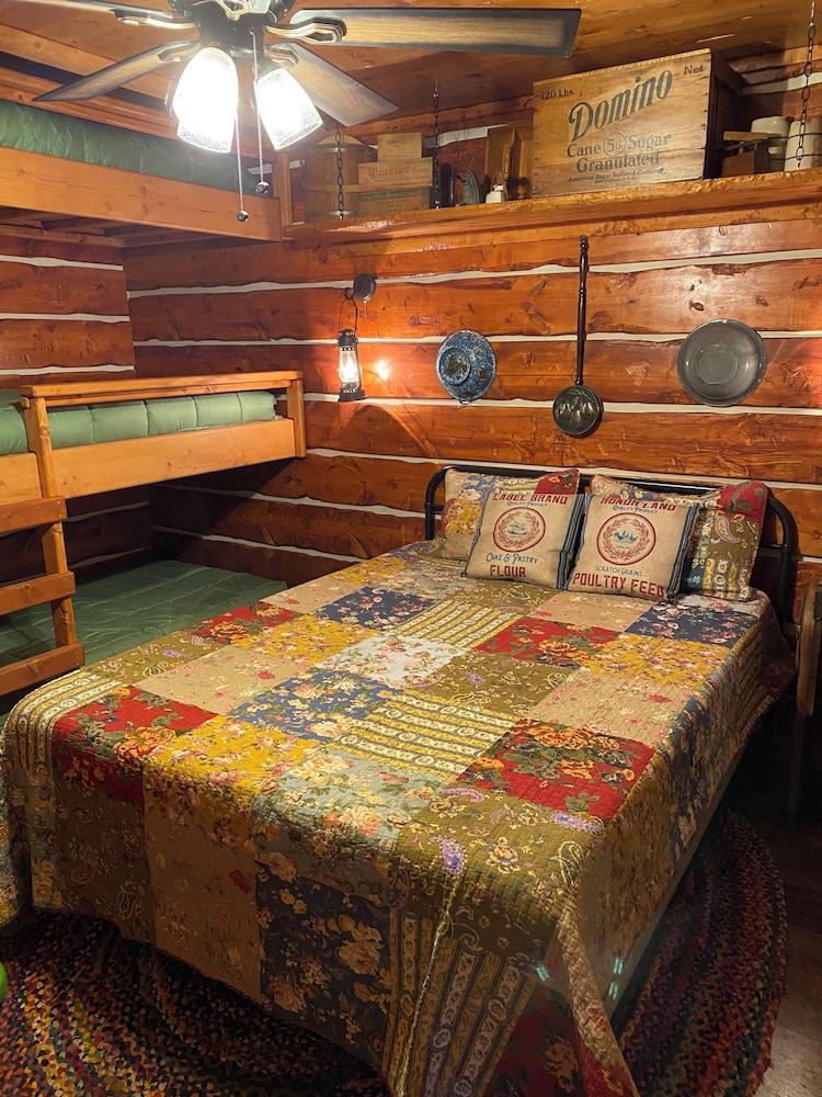 Dusty Boots Motel & Cafe - photo 11