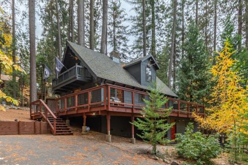 Grey Wolf Manor in Arnold, United States