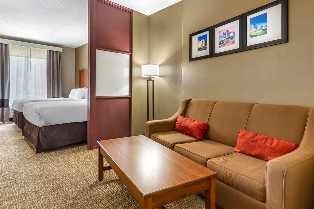 Comfort Suites Clayton Garner - photo 11