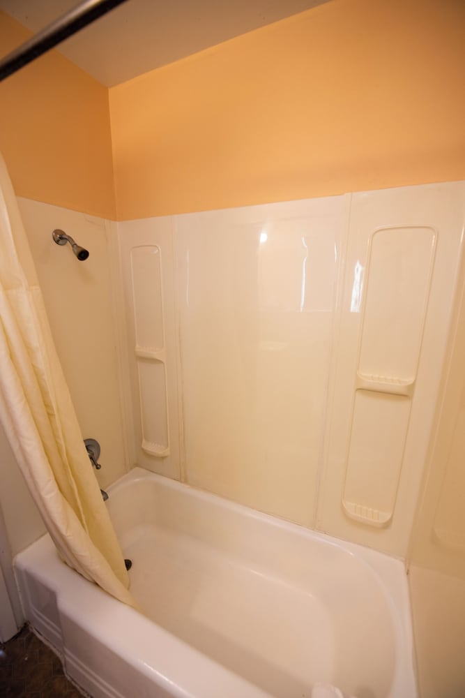 Bell's Melody Motel - photo 13
