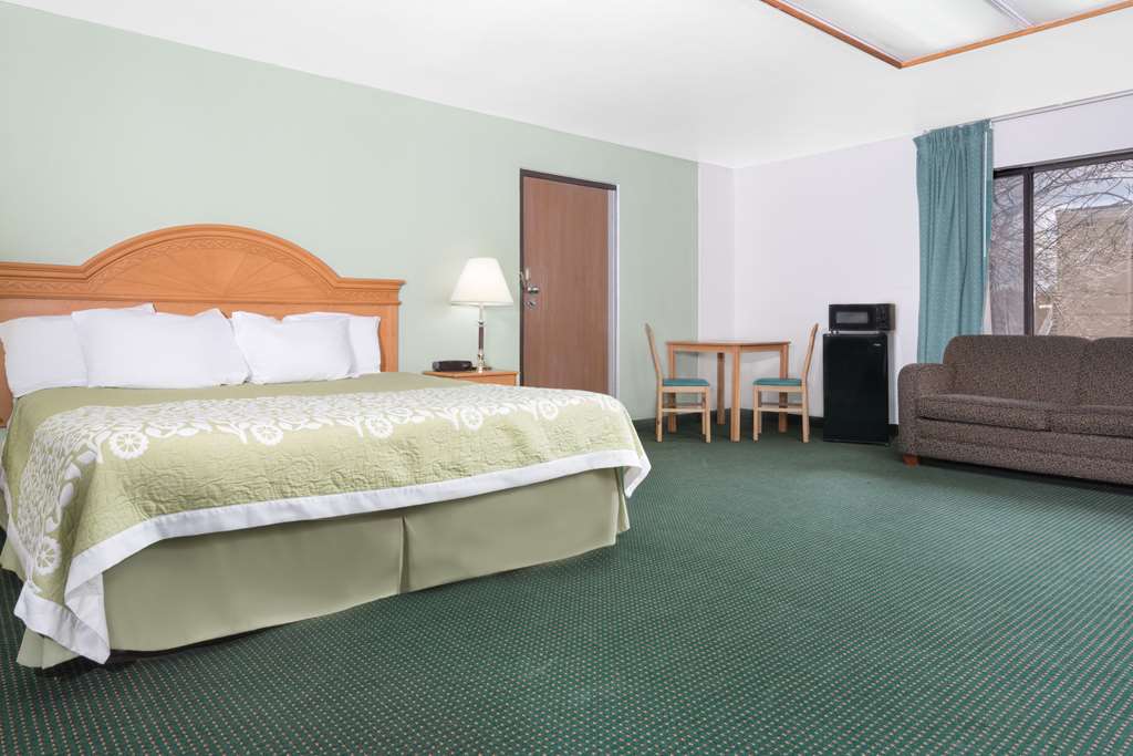 Days Inn by Wyndham St Cloud - photo 12