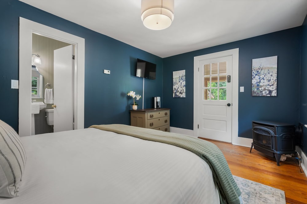 The Aurora Inn & Cottages - photo 48