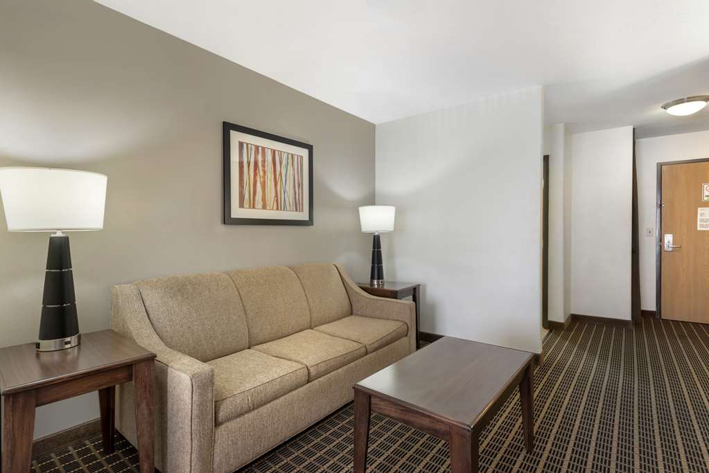 Best Western Plus Eagleridge Inn & Suites - photo 42