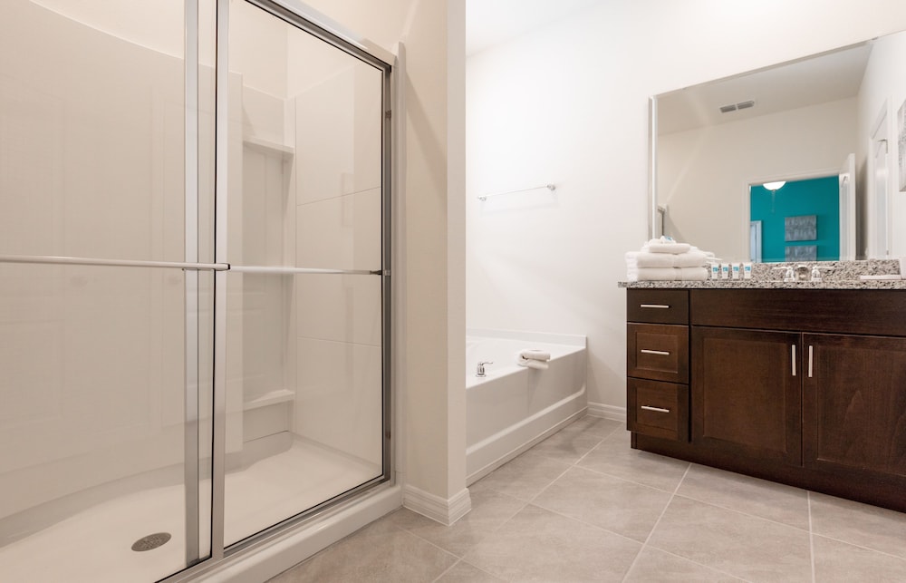 7587oml Solterra Resort 7 Bedroom Home by RedAwning - photo 19