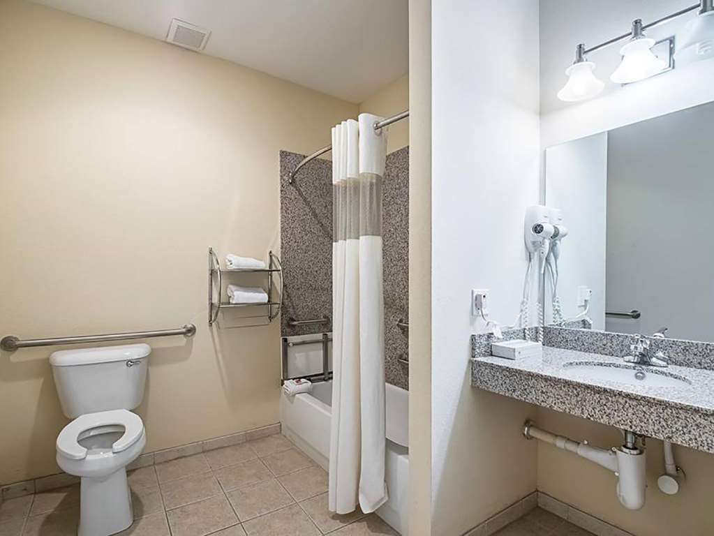 Days Inn by Wyndham Copperas Cove - photo 16