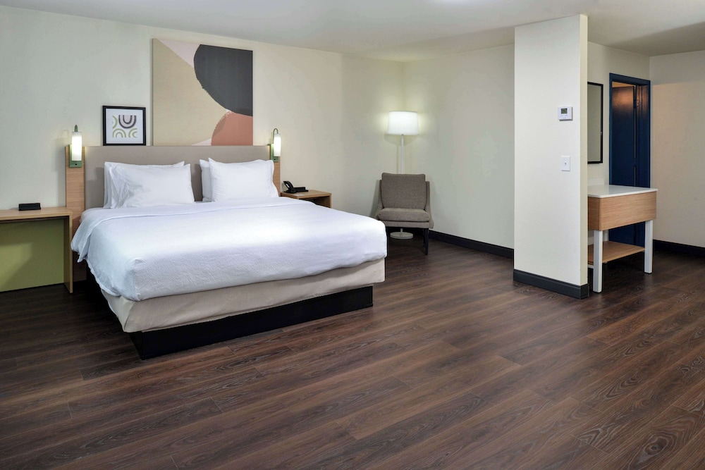Spark by Hilton Dallas Medical District Love Field - photo 24