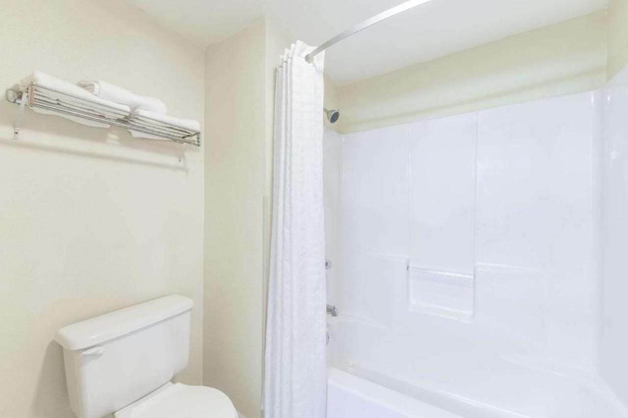 Super 8 by Wyndham Burleson Fort Worth Area - photo 14