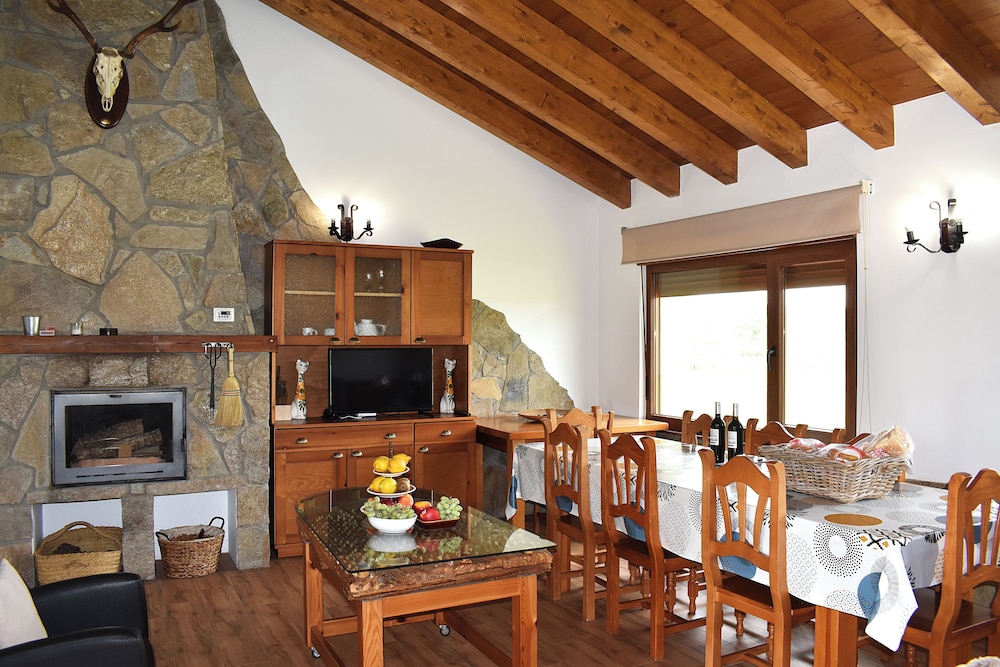 Casas rurales 4 valles in Leon, Spain