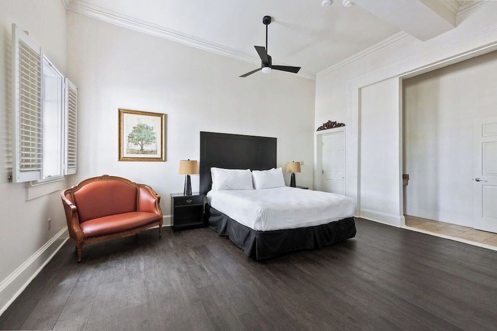 The Streetcar Historic Hotel - photo 10