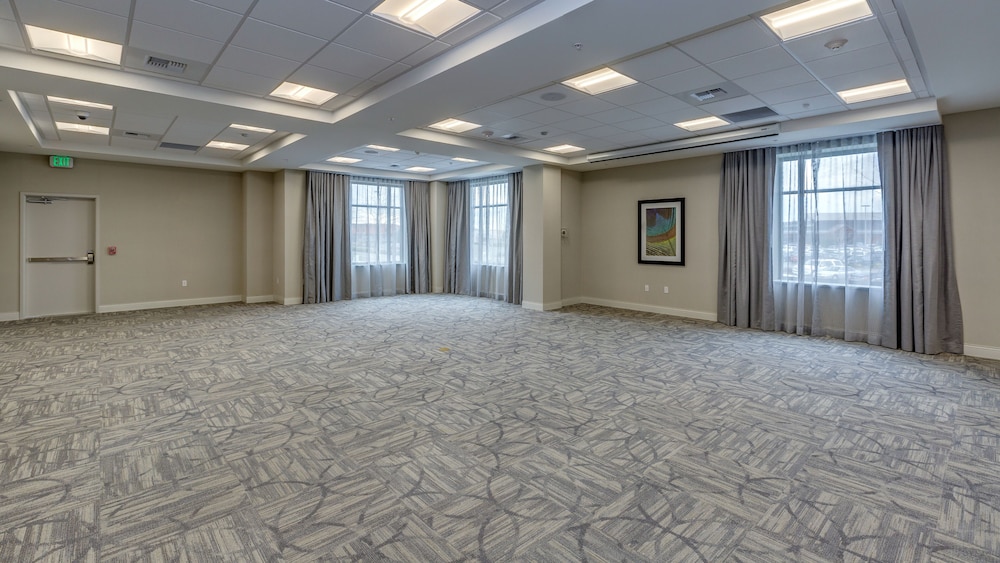 Holiday Inn & Suites Bellingham by IHG - photo 86