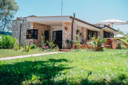 Villa Silvana tra natura e mare — 4-Star Luxury Hotel in Polignano A Mare, Italy
