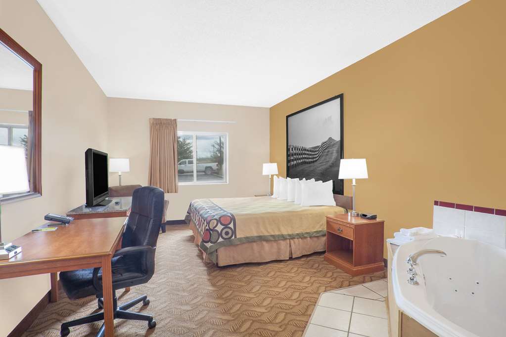 Super 8 by Wyndham Central City - photo 13