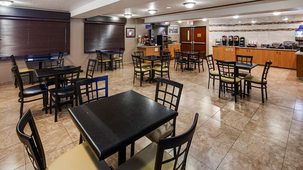 Best Western Rama Inn - photo 8