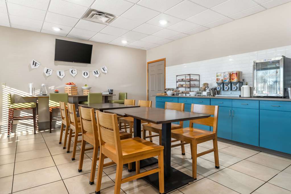 Country Inn & Suites by Radisson Watertown SD - photo 49