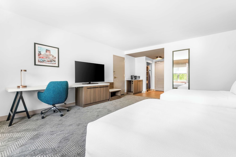 Hilton Garden Inn Suffolk Riverfront - photo 28