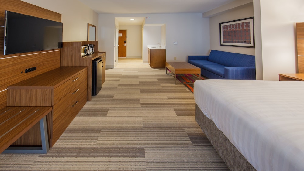 Holiday Inn Express Gatlinburg Downtown by IHG - photo 15