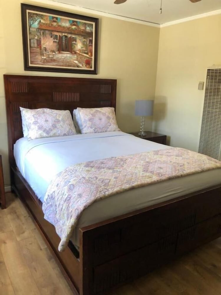 Rest Haven Motel - photo 18