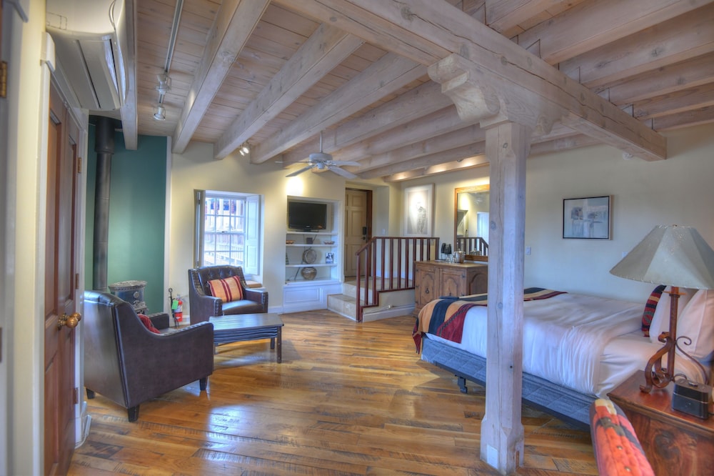 The Inn at Vanessie - photo 39