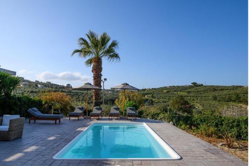 IVY Villa Heraklion — 4-Star Luxury Hotel in Gournes, Greece
