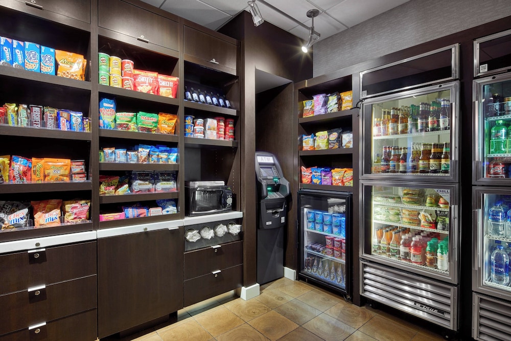 Courtyard by Marriott Milwaukee Downtown - photo 22