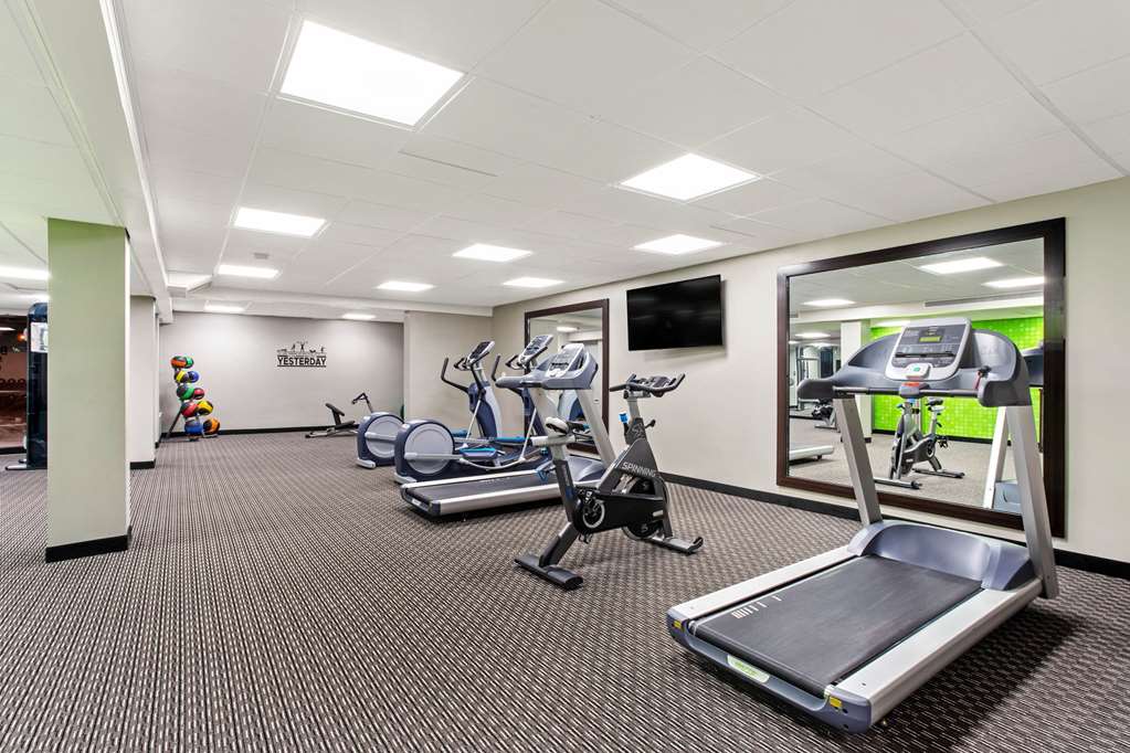 La Quinta Inn & Suites by Wyndham Boston Andover - photo 11