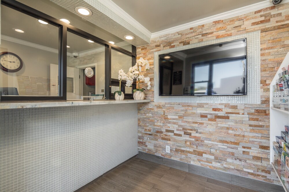 Bayhill Inn - photo 3