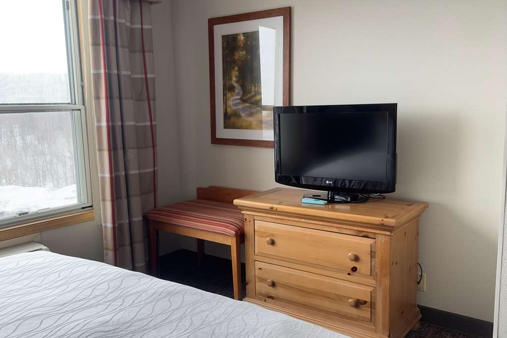 Sleep Inn & Suites near Spirit Mountain - photo 26