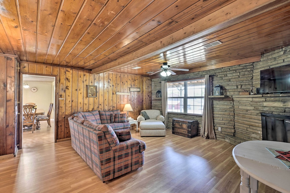 Cobblestone Cottage 10 Mi to Pomme de Terre - photo 4