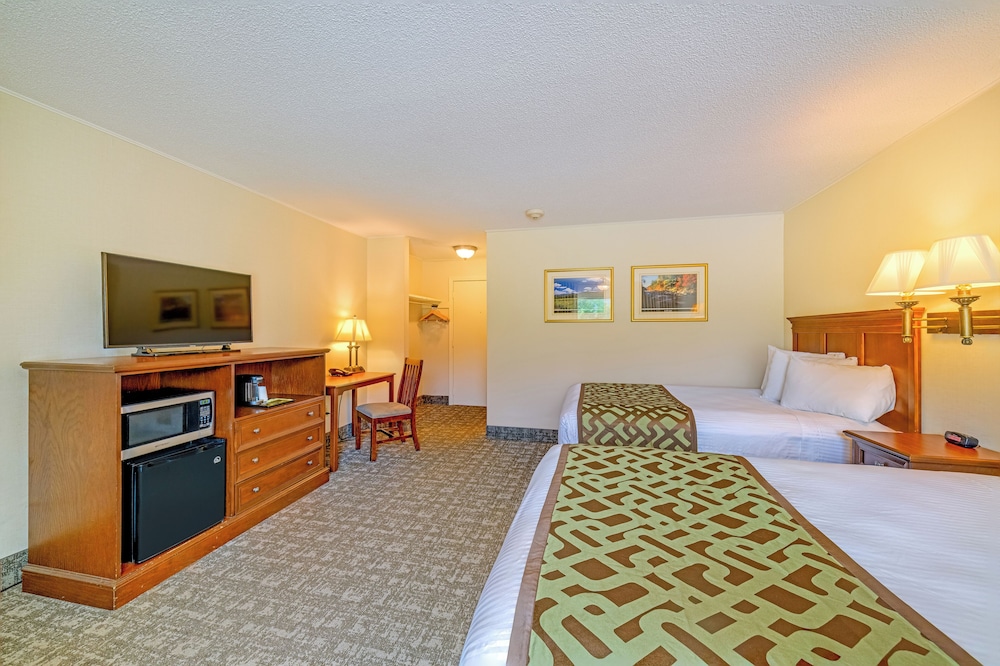 Town and Country Inn & Resort - photo 3