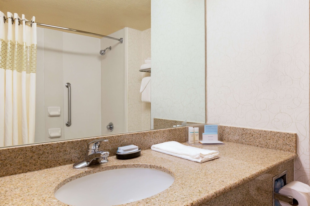 Hampton Inn San Marcos CA - photo 32
