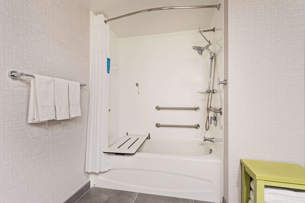 Hampton Inn & Suites Fort Myers Beach Sanibel Gateway - photo 26