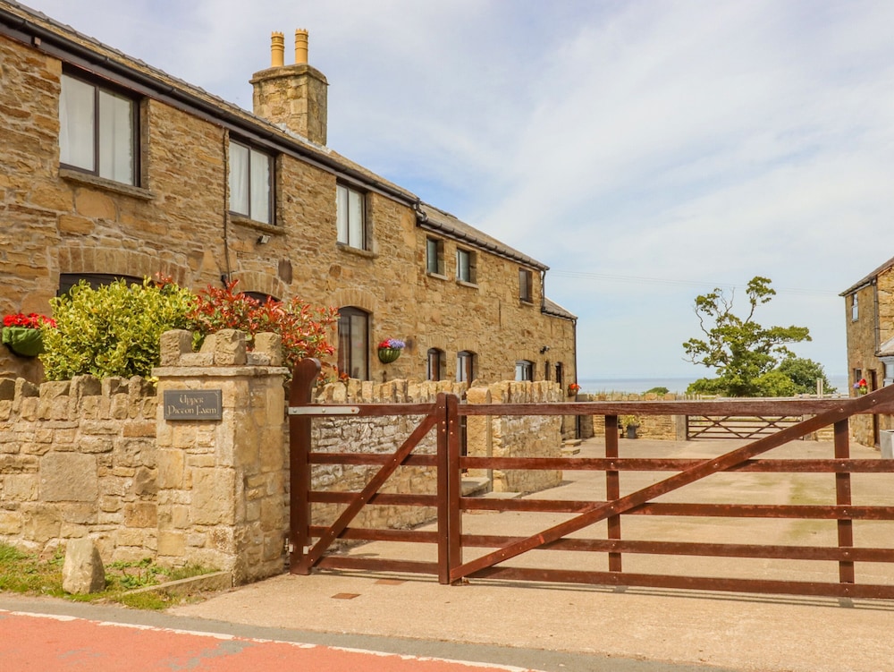 The Cottage — 4-Star Luxury Hotel in Holywell, United Kingdom