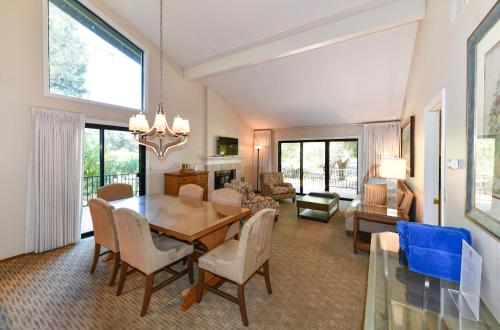 Private Golf Resort Setting 3 Bedrooms — Napa