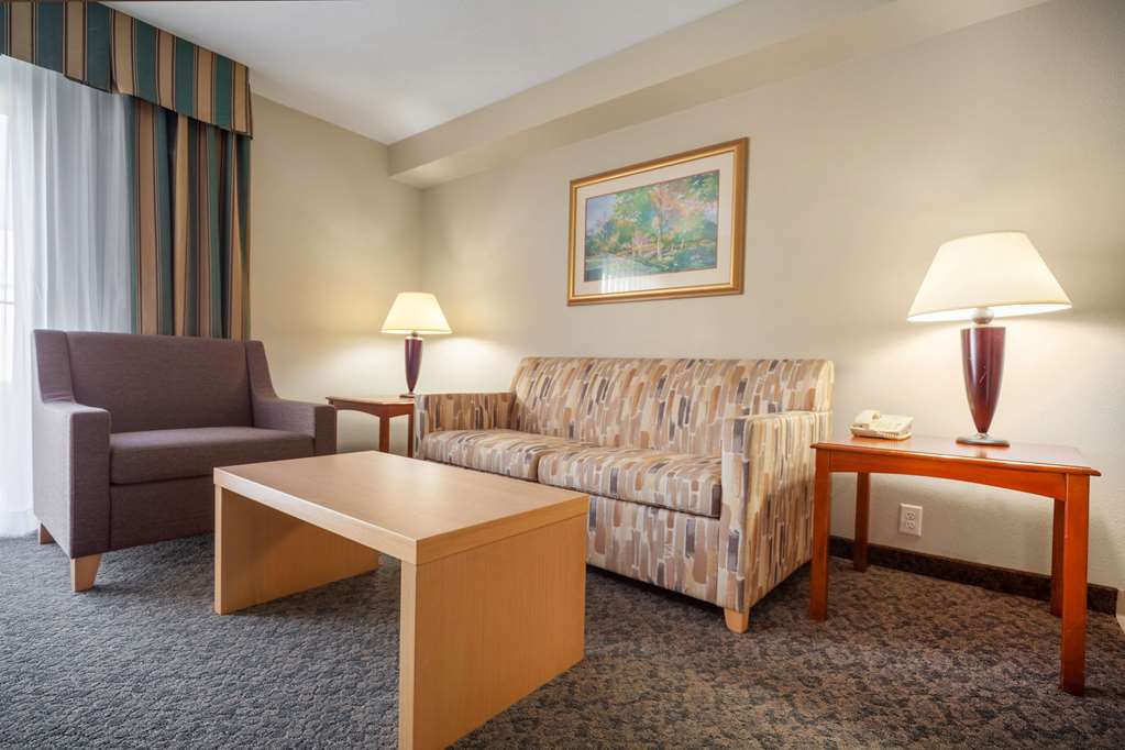 Suburban Studios I 80 Grand Island - photo 24