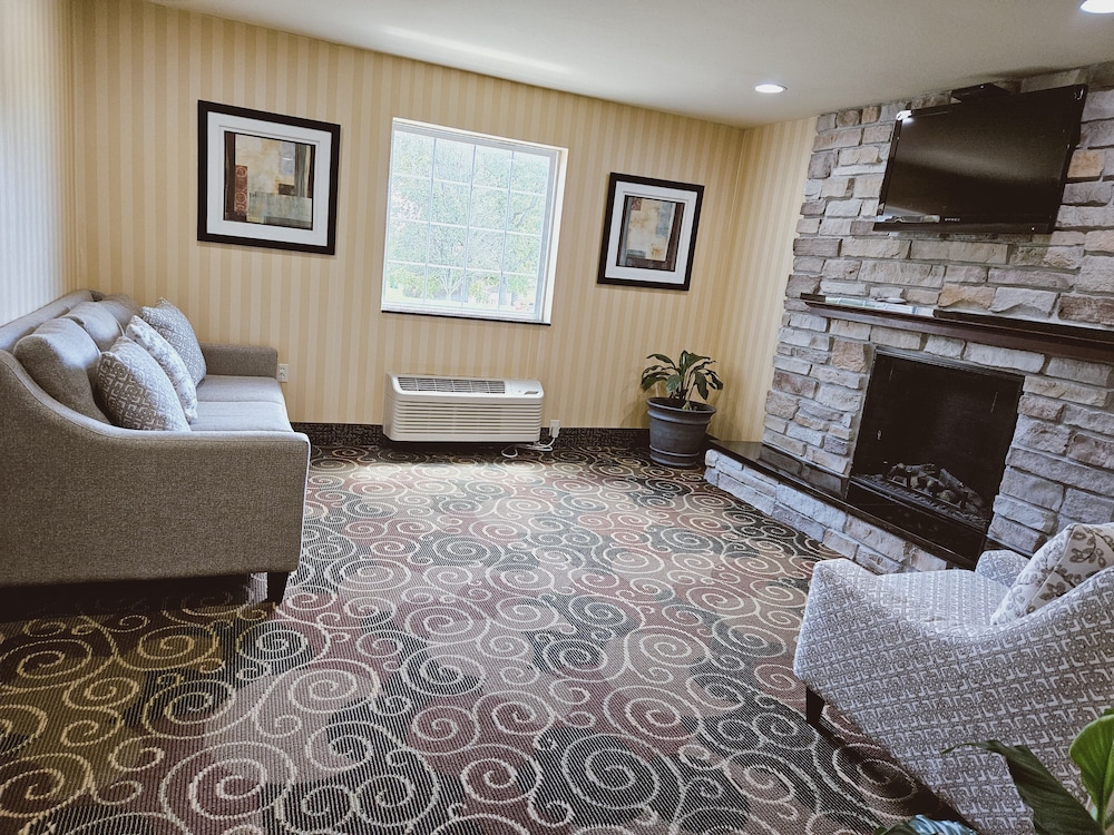 Cobblestone Inn & Suites Bloomfield - photo 7