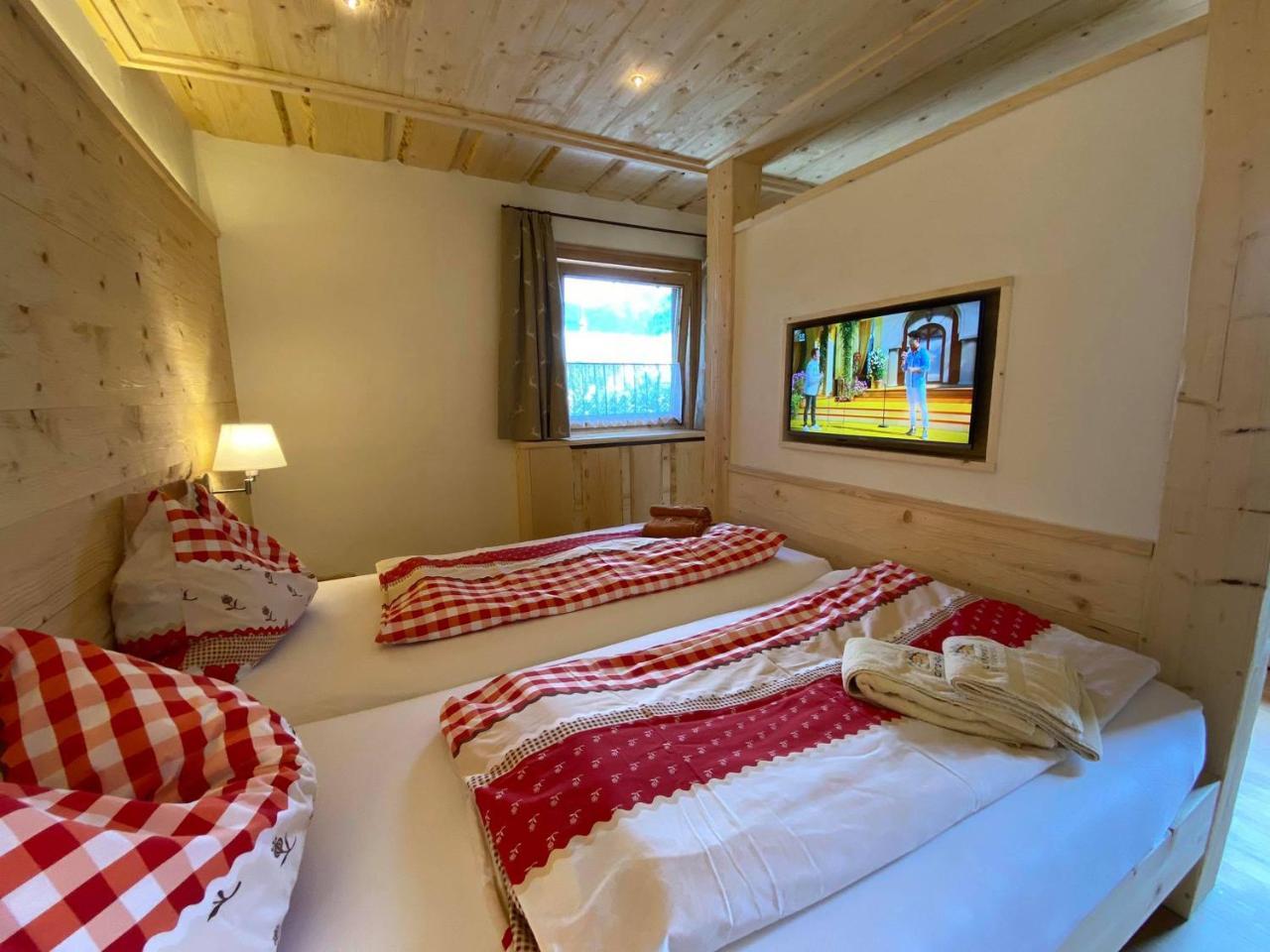 Apartments Landhaus Sonnheim — 4-Star Luxury Hotel in Lofer, Austria
