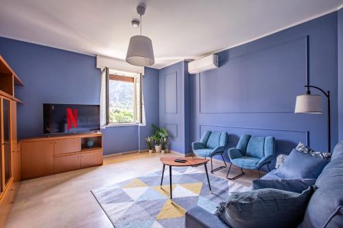 Como Lake 6 Posti Vista Monti con Climatizzatore — 4-Star Luxury Hotel in Lecco, Italy
