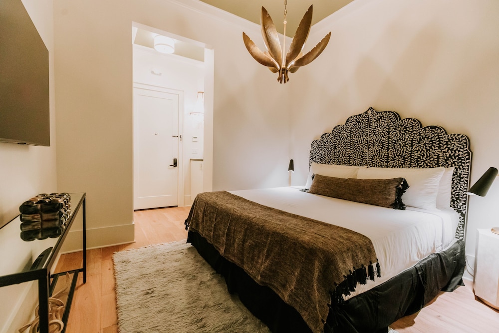 The Springs Hotel - photo 20