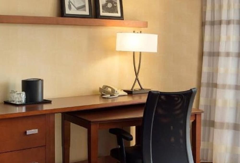 Courtyard by Marriott Costa Mesa South Coast Metro - photo 6