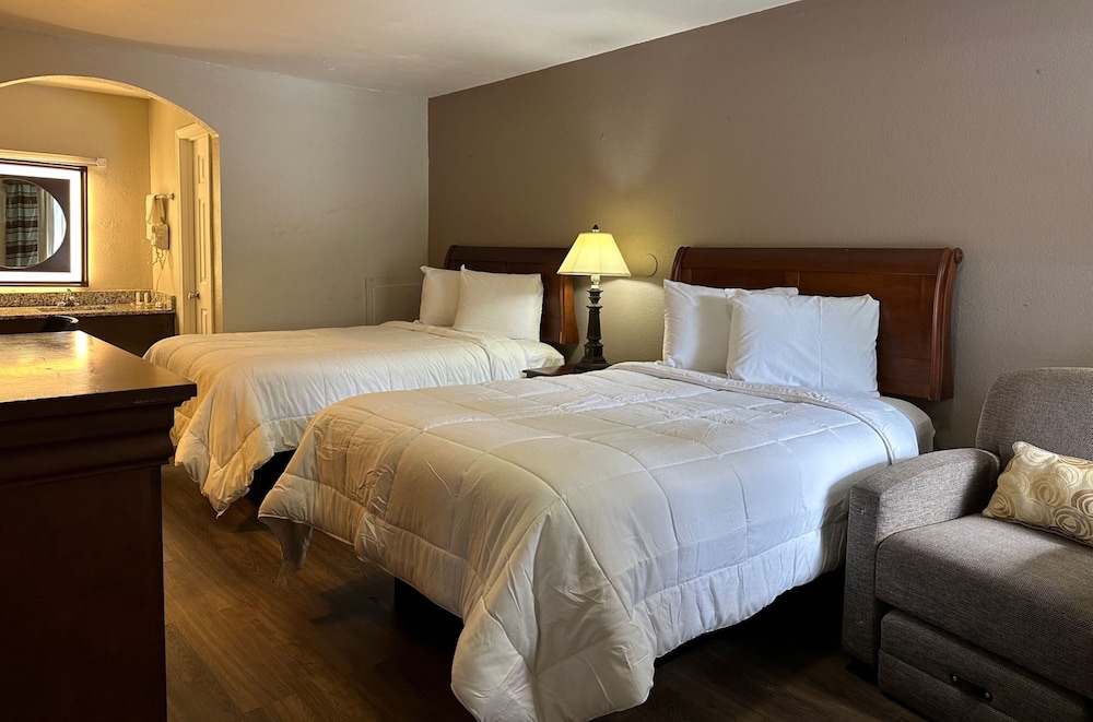 Super 8 by Wyndham Raleigh - photo 5