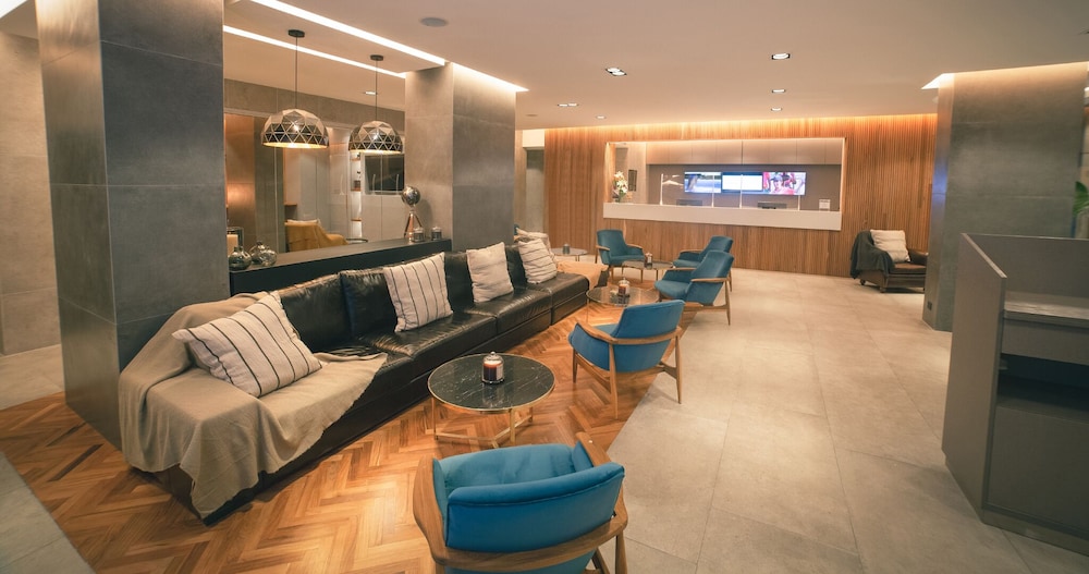 Plaza San Martin Suites